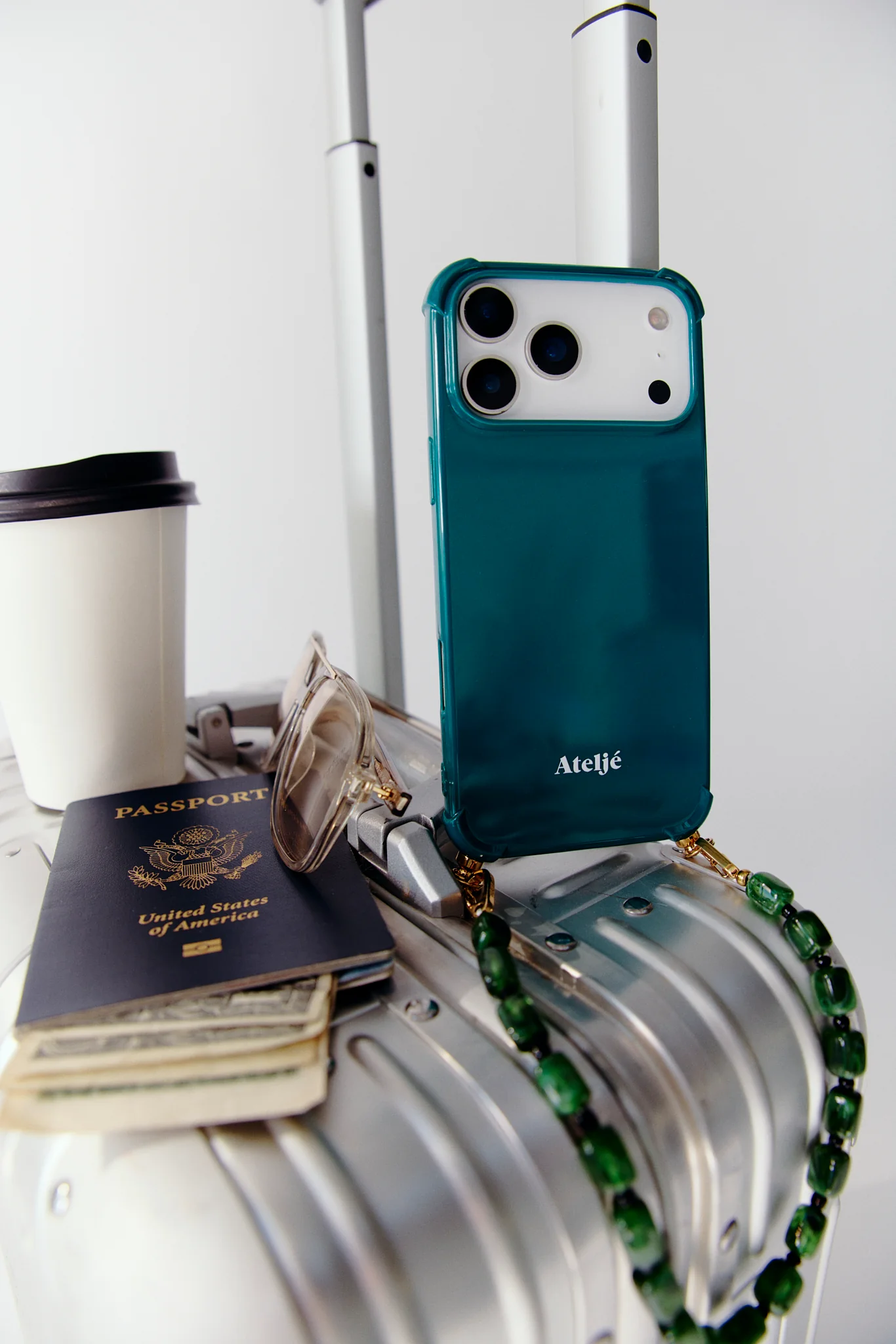 Teal recycled iPhone case - no cord - Image 3